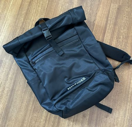 Tommy Hilfiger Rolltop‑Rucksack – elegant & funktional